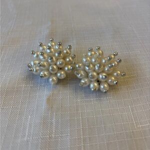 Vintage Gold Tone White Faux Pearl Floral Burst Clip On Earrings